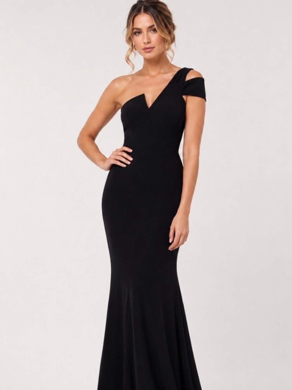 NWT BETSY & ADAM PAULINA" CUTOUT ONE SHOULDER FLOOR LENGTH GOWN SIZE 4
